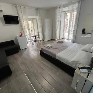 Pensjonat Vibes, Neapol