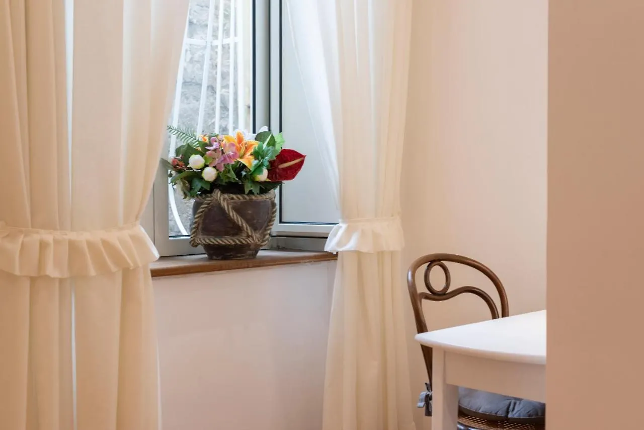 Pignatelli Rooms Naples